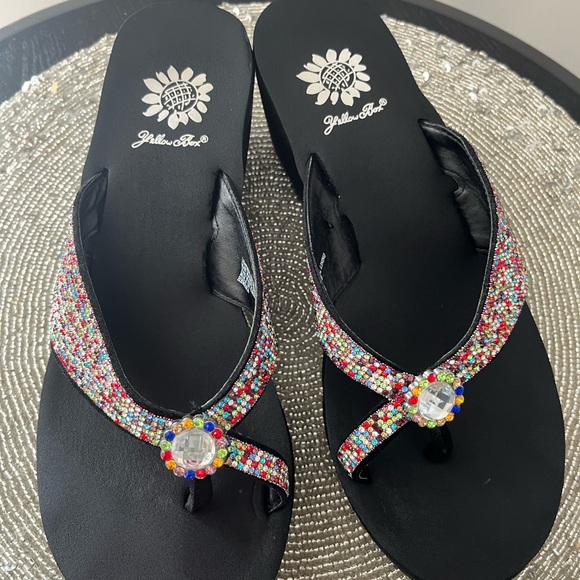 Yellowbox summer sandals with fabulous glitter! - Picture 3 of 4